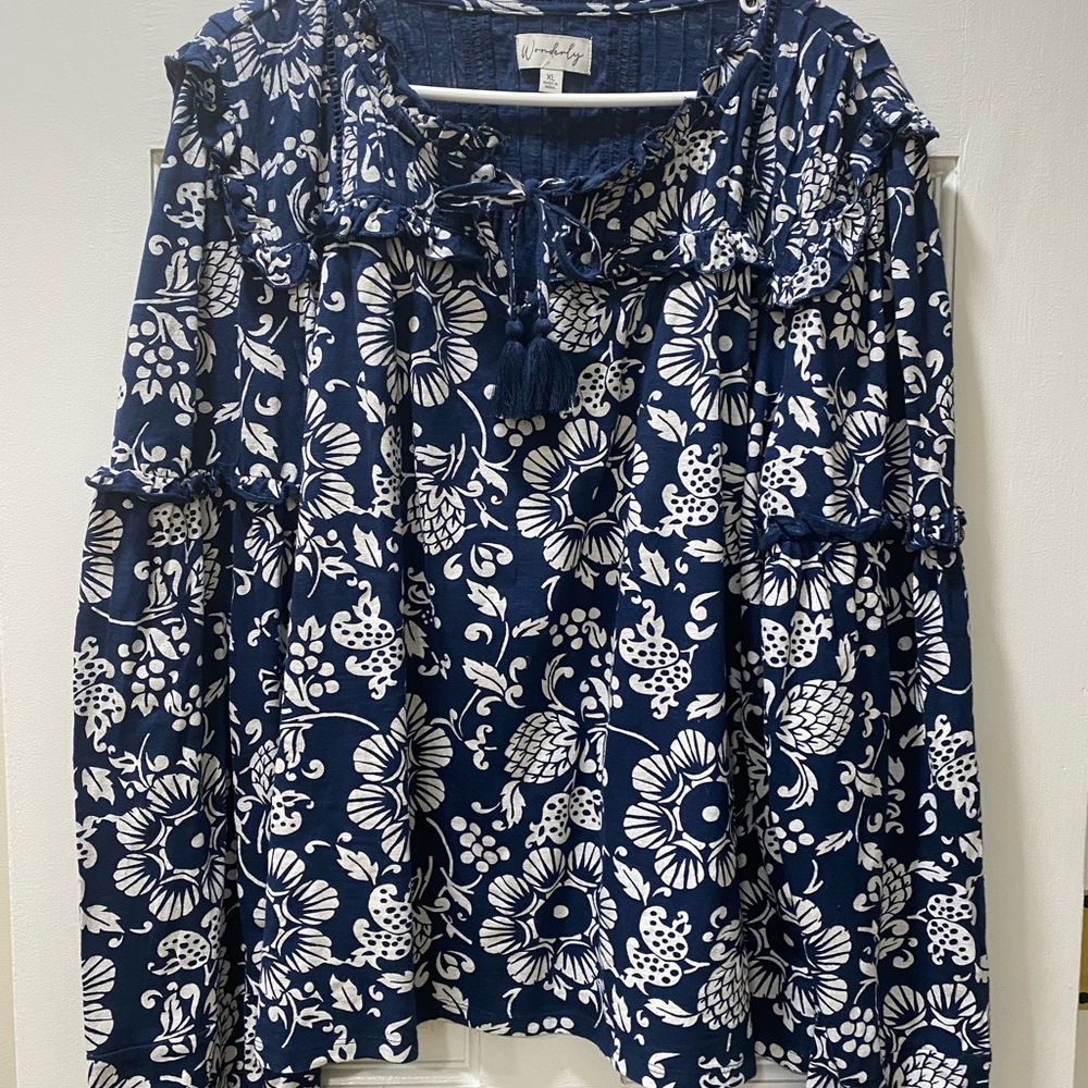 Wonderly Navy and White Floral Blouse